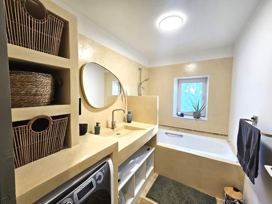 Le Gite De La Marquise - Elegant Appartement Avec Terrasse - Montboucher-sur-Jabron Exterior foto
